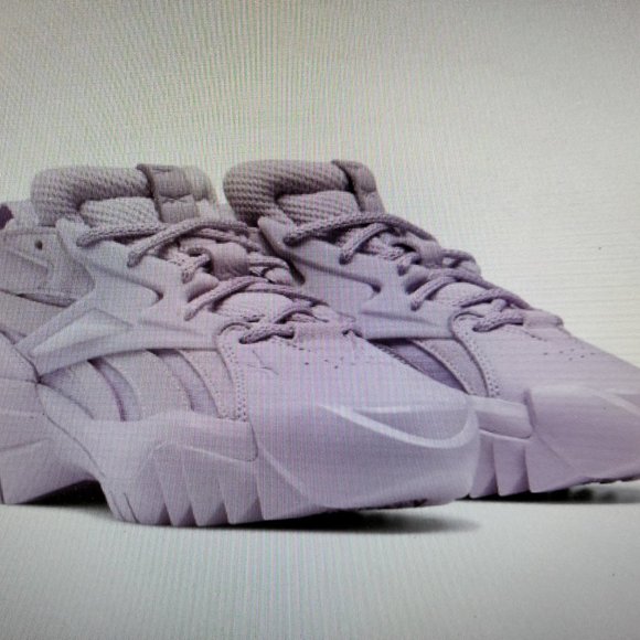EUC REEBOK Cardi B Club C V2 Women's Shoes Lavender - Picture 2 of 4